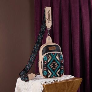 NEW!! WRANGLER AZTEC EMBROIDERED WHIPSTITCH SLING BAG